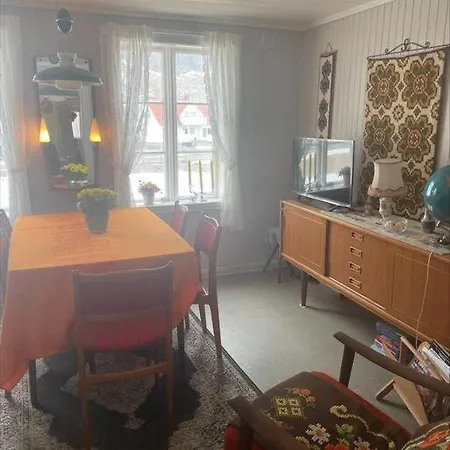 Eldre Sjarmerende Hus Pa Eggum Bostad