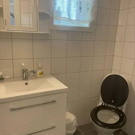 Eldre Sjarmerende Hus Pa Eggum Vakantiehuis *
