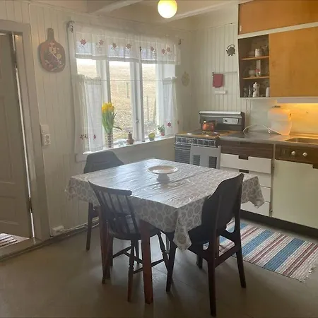 Vakantiehuis Eldre Sjarmerende Hus Pa Eggum